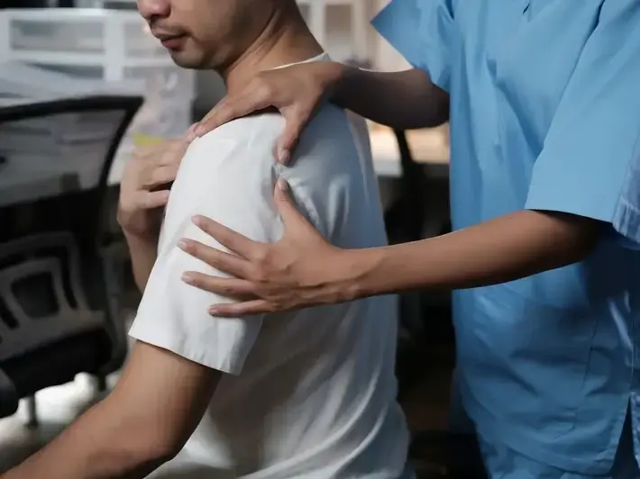 Truck Accident Injury Care in Roswell, GA - Arrowhead Clinic Chiropractor