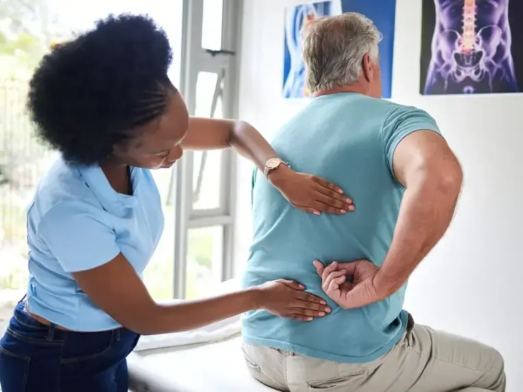 Professional Emergency Chiropractic Care services by Arrowhead Clinic Chiropractor in Marietta, GA &mdash; licensed Chiropractor provider